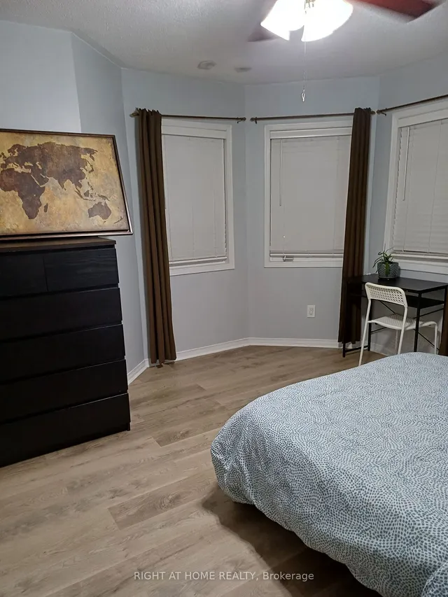 Additional image 18 of 29 Rosebank Dr Unit 212