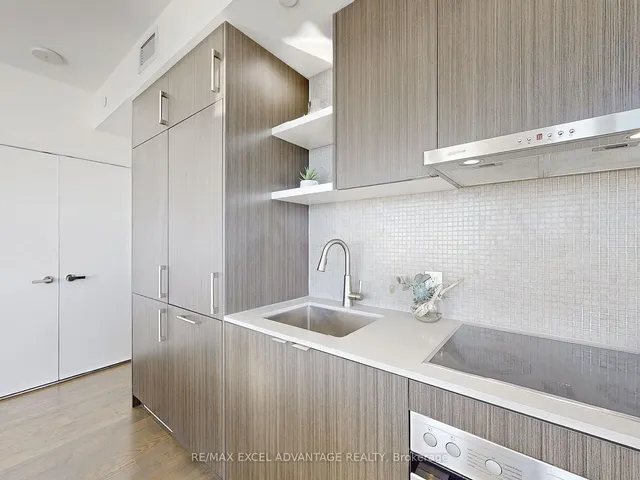 Additional image 11 of 100 Harbour St Unit 6707