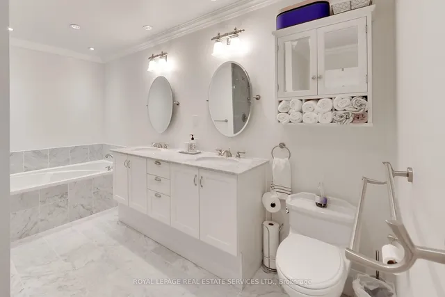 Additional image 8 of 20 Scrivener Sq Unit 313