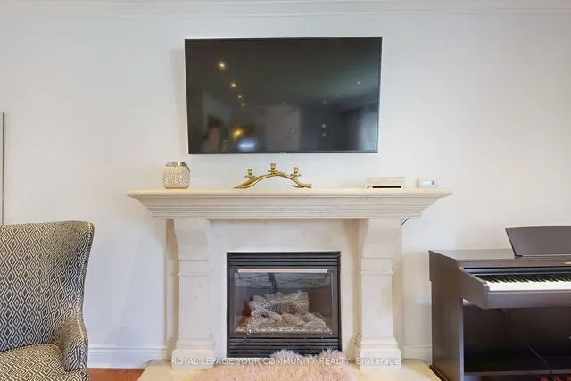 Additional image 8 of 191 Maxome Ave