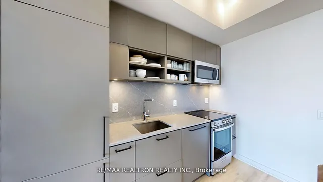 Additional image 6 of 135 East Liberty St Unit 1512