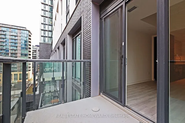 Additional image 17 of 158 Front St Unit 706