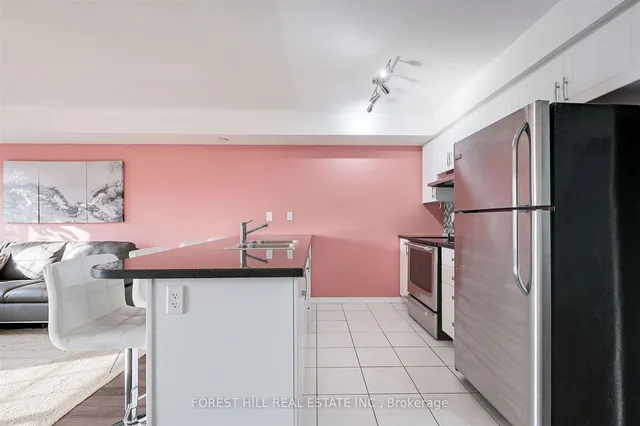 Additional image 8 of 141 Isaac Devins Blvd Unit 6