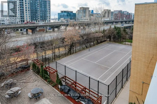 Additional image 37 of 35 Mariner Terr Unit 3802