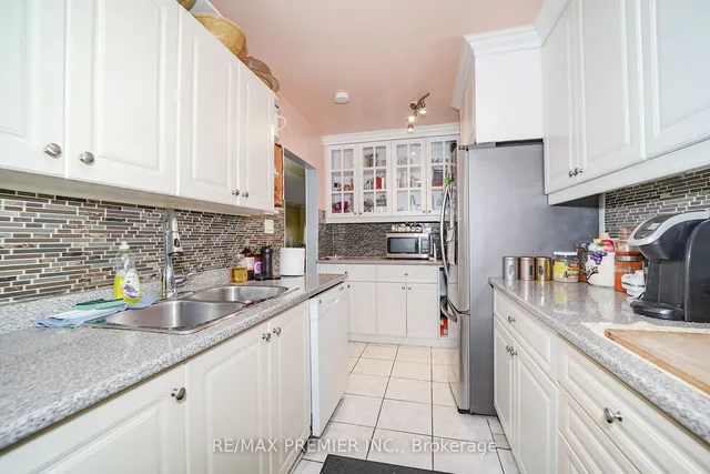 Additional image 28 of 2901 Jane St Unit 89