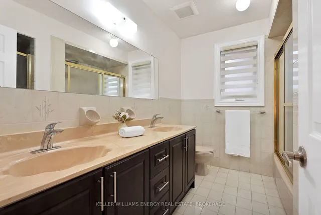 Additional image 24 of 36 Evenwood Ave