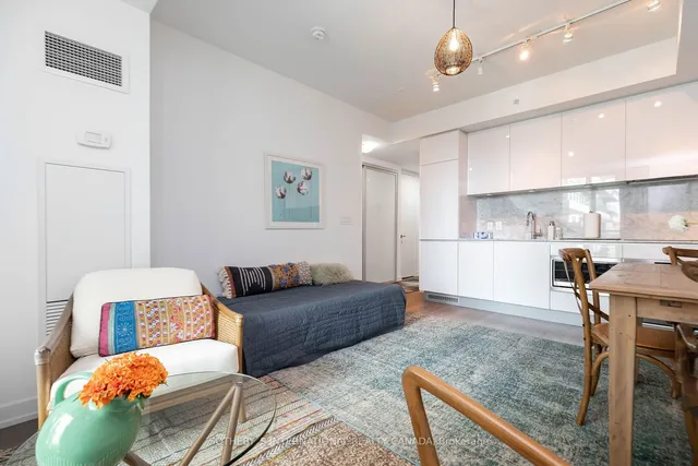 Additional image 6 of 81 Navy Wharf Crt Unit 2310