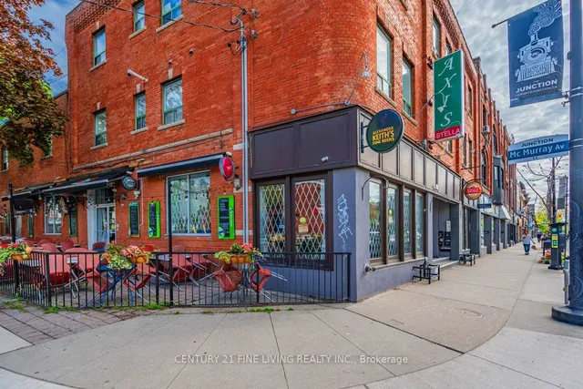 Additional image 4 of 3048 Dundas St