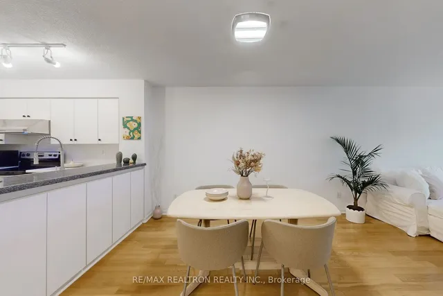 Additional image 14 of 95 Prince Arthur Ave Unit 311