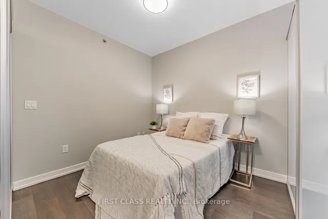 Additional image 16 of 426 University Ave Unit 1705