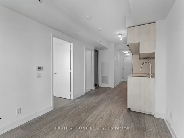 Additional image 11 of 181 Dundas St Unit 2715