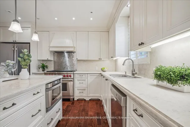 Additional image 15 of 251 Lytton Blvd