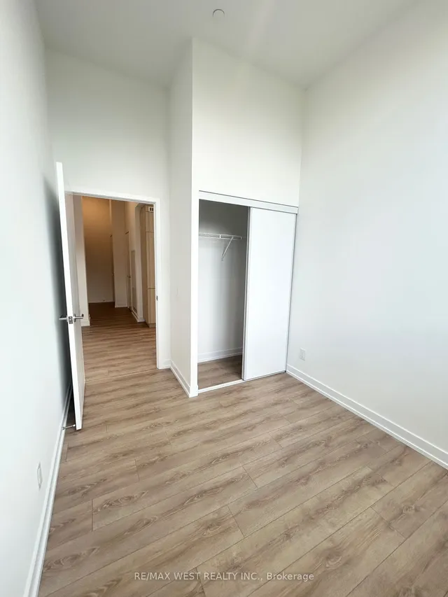 Additional image 10 of 500 Dupont St Unit 216