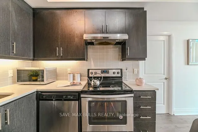Additional image 18 of 17 Zorra St Unit 1906