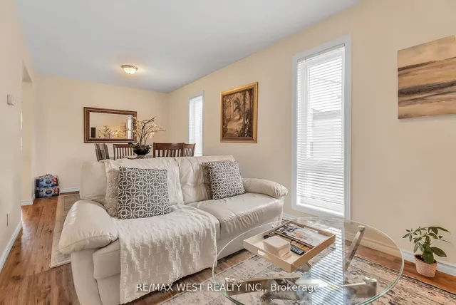 Additional image 34 of 103 Bernice Cres