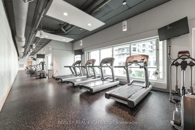 Additional image 35 of 10 Queens Quay Unit 2006