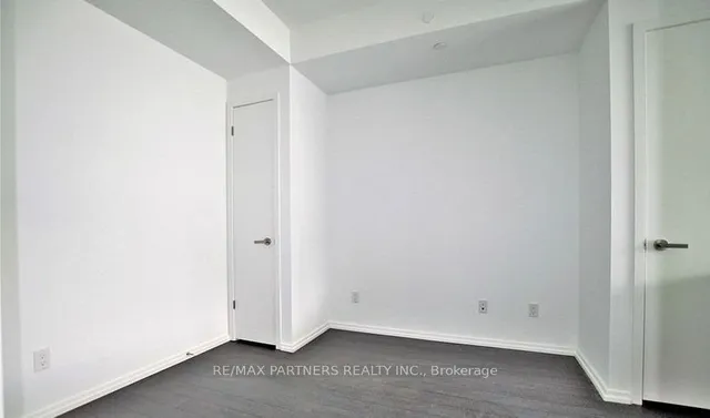 Additional image 5 of 197 Yonge St Unit 1704