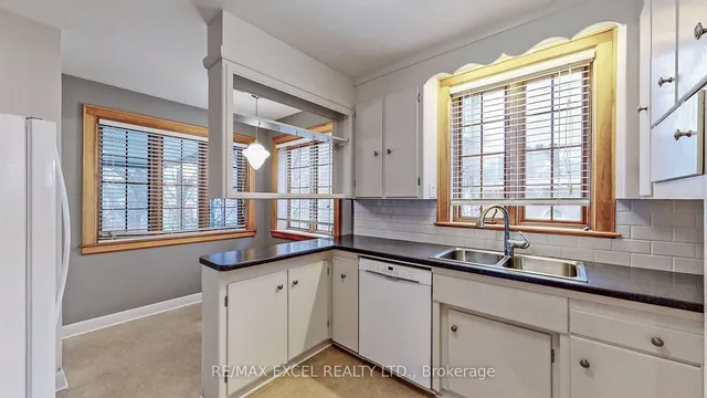 Additional image 7 of 54 Centre Ave