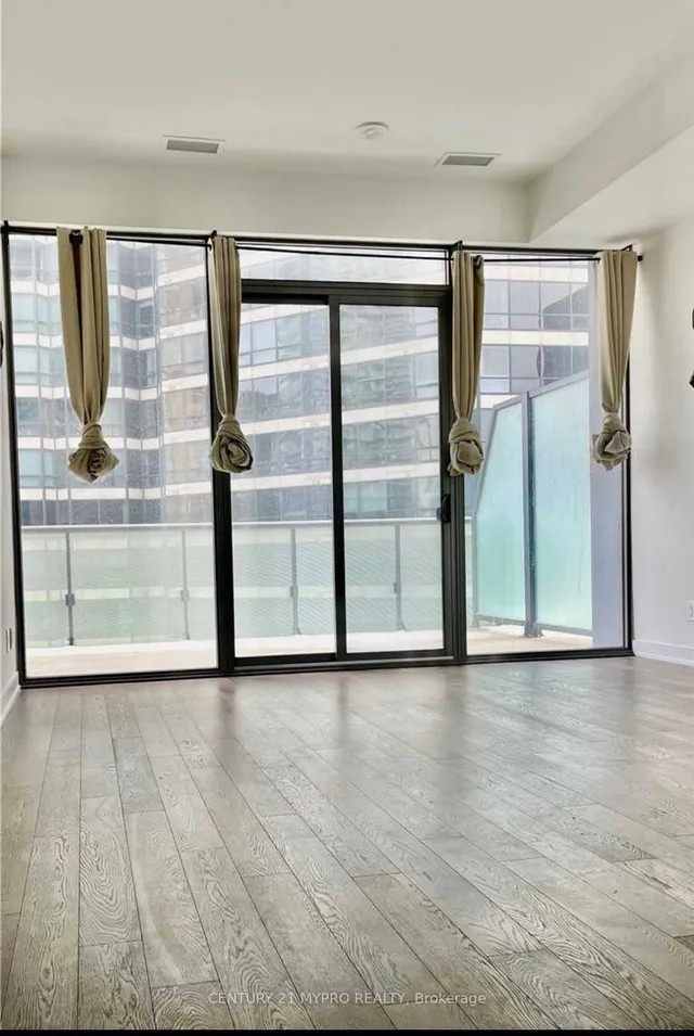 Additional image 6 of 57 st joseph St Unit 1501