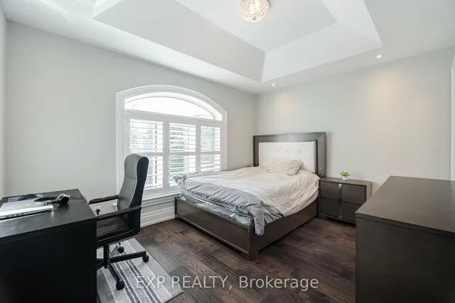 Additional image 23 of 1 Battersea Cres