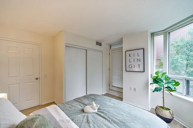 Additional image 11 of 35 Finch Ave Unit 202