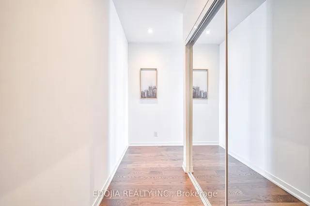 Additional image 4 of 100 Harbour St Unit 6004