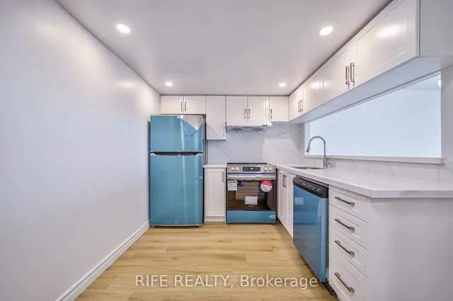 Additional image 11 of 330 Alton Towers Circ Unit 1603