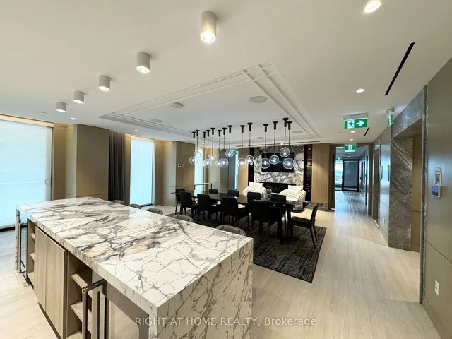 Additional image 3 of 118 Merchants' Wharf Unit 912