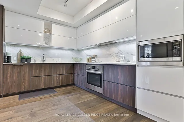 Additional image 24 of 151 Avenue Rd Unit 407