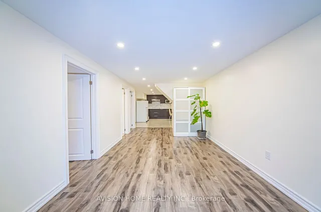 Additional image 25 of 48 Kenhatch Blvd