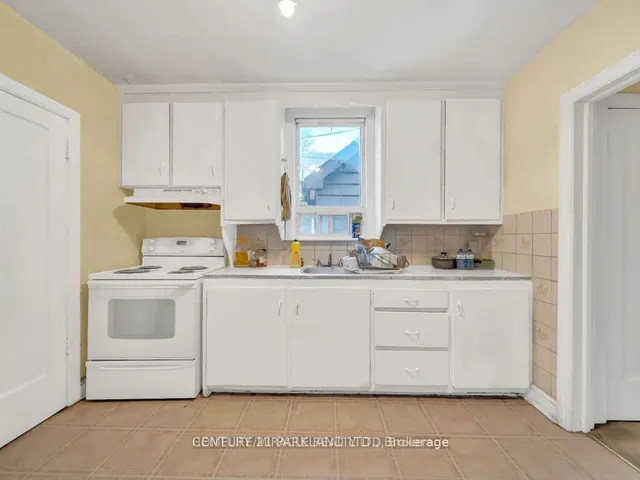 Additional image 12 of 304 Donlands Ave