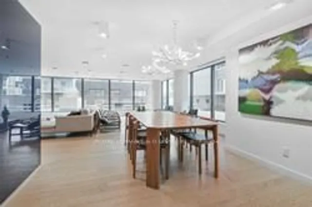 Additional image 14 of 111 Bathurst St Unit 423