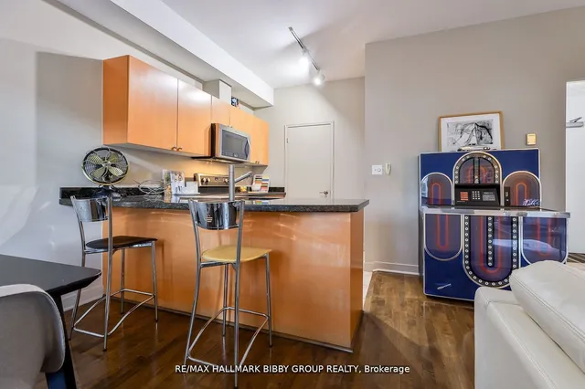 Additional image 15 of 500 Richmond St Unit 315