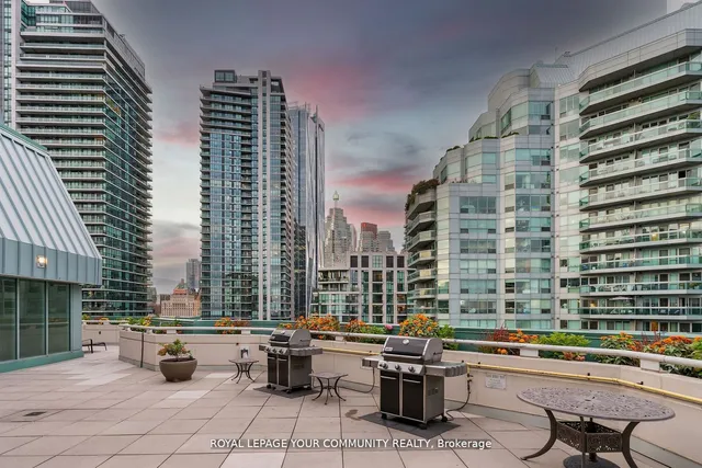 Additional image 29 of 10 Queens Quay Unit 2402