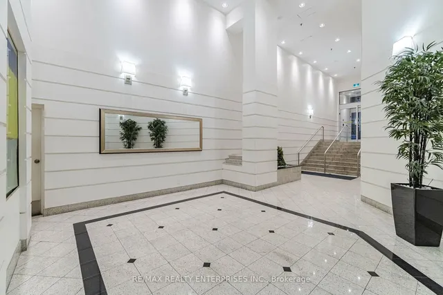 Additional image 3 of 717 Bay St Unit 701