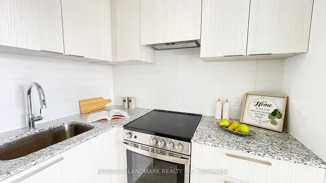 Additional image 8 of 501 Yonge St Unit 801