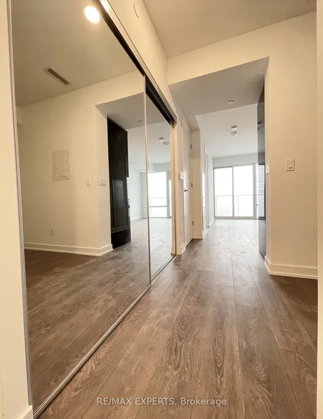 Additional image 6 of 501 Yonge St Unit 3213