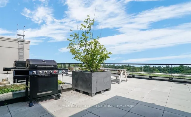 Additional image 37 of 3655 Kingston Rd Unit 105