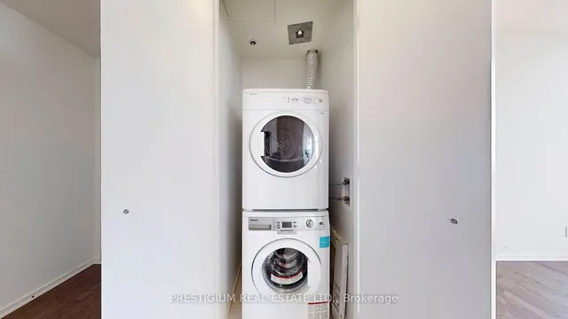 Additional image 23 of 1 Bloor St Unit 4204