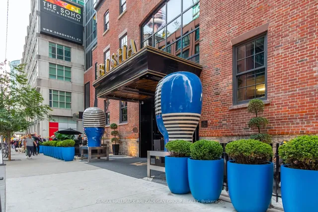 88 Blue Jays Way Unit 2503