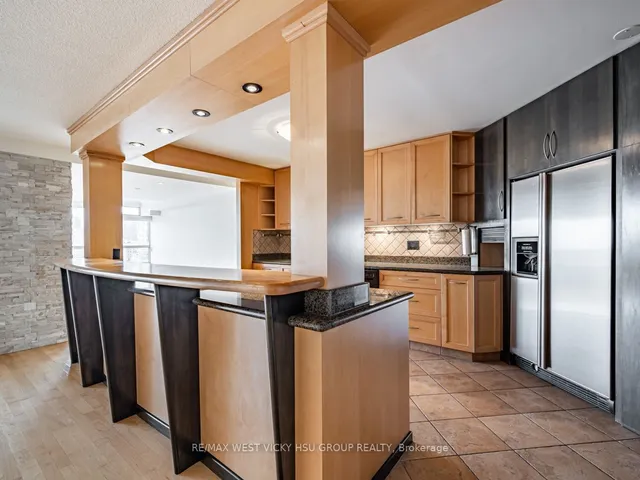 Additional image 7 of 130 Carlton St Unit 1505