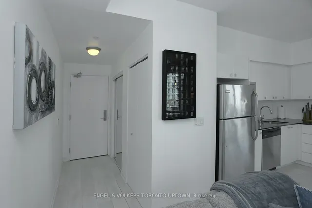 Additional image 2 of 150 East Liberty St Unit 1004