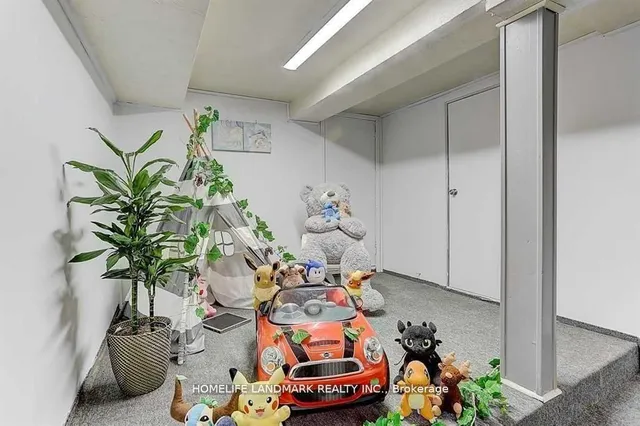 Additional image 29 of 20 Grove Ave