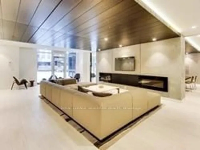 Additional image 28 of 170 Sumach St Unit 401