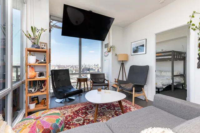 Additional image 9 of 170 Fort York Blvd Unit 2502