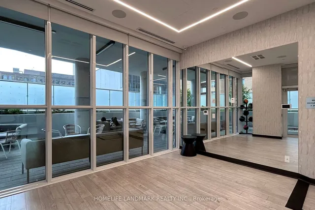 Additional image 30 of 77 Mutual St Unit 810