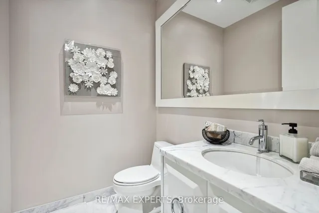 Additional image 29 of 90 Park Lawn Rd Unit 3007