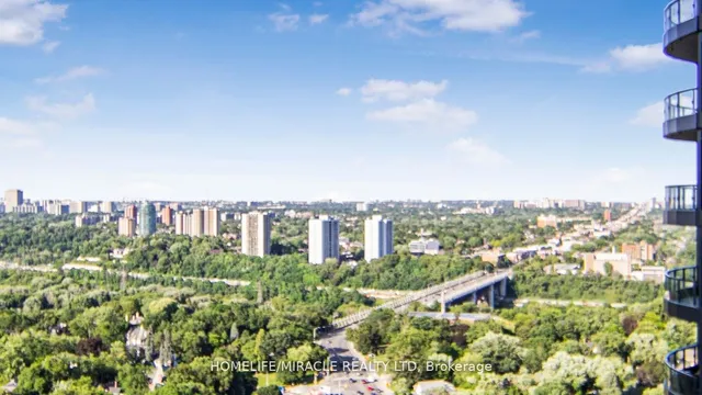 Additional image 10 of 575 Bloor St Unit 2905