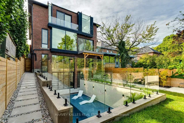 Additional image 38 of 217 Richview Ave