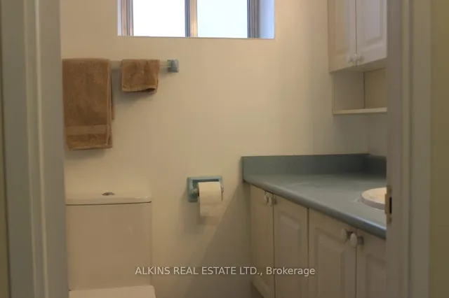 Additional image 14 of 35 Ormskirk Ave Unit 921